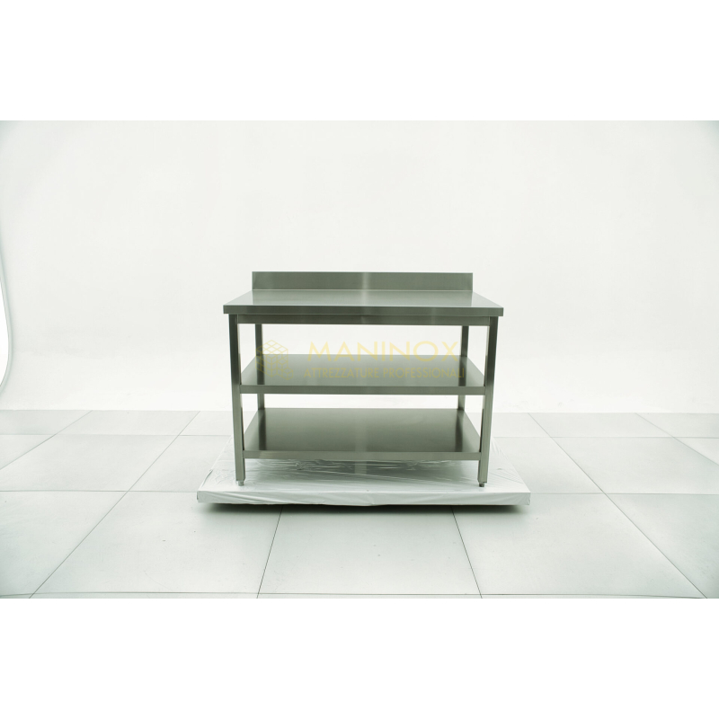 MAN04801 Tavolo in acciaio inox con alzatina e 2 ripiani sottostanti