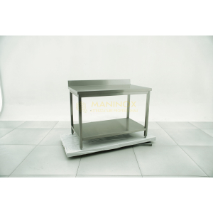 Tavolo in acciaio inox con alzatina e ripiano sottostante