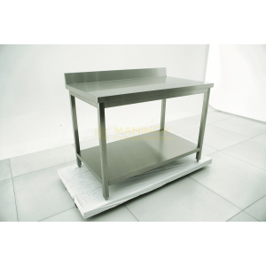 Tavolo in acciaio inox con alzatina e ripiano sottostante