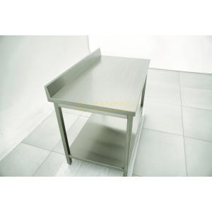 Tavolo in acciaio inox con alzatina e ripiano sottostante