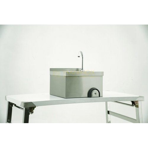 Lavamani in acciaio inox con comando a ginocchio da parete Lavamani in acciaio inox con comando a ginocchio da parete 40X40X25h