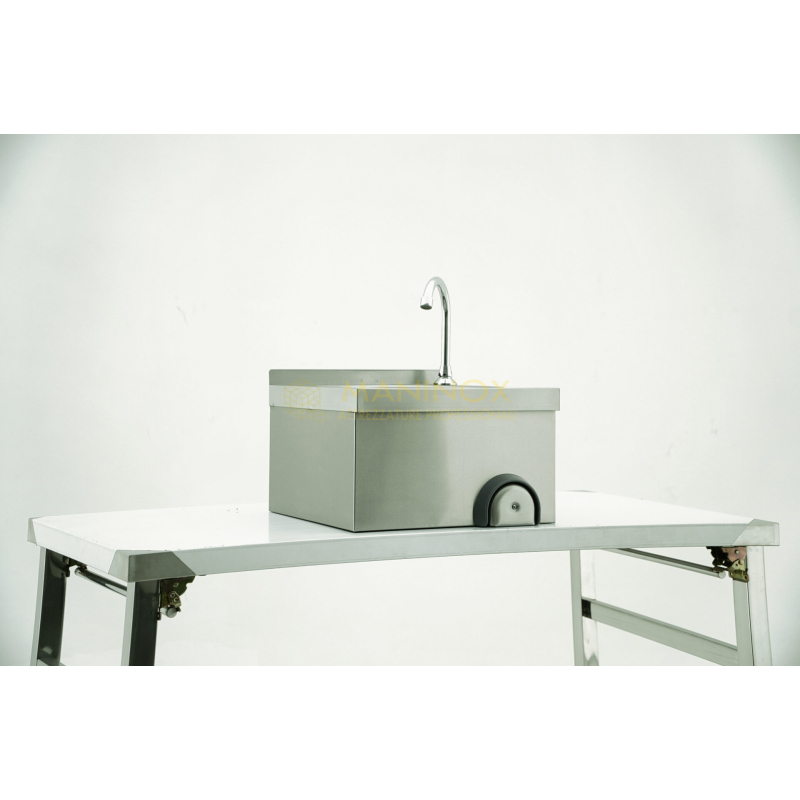 Lavamani in acciaio inox con comando a ginocchio da parete Lavamani in acciaio inox con comando a ginocchio da parete 40X40X25h